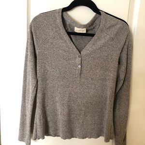 Knit gray cardigan long-sleeve